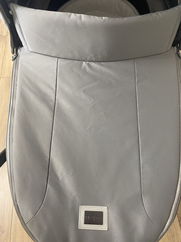 Продаю коляску cybex priam 4.0 2024 год. Возможен торг