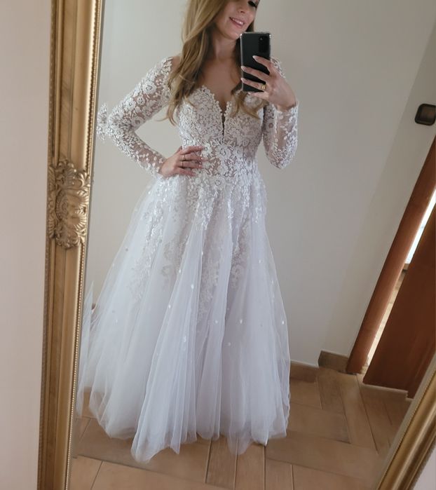 Suknia ślubna koronkowa