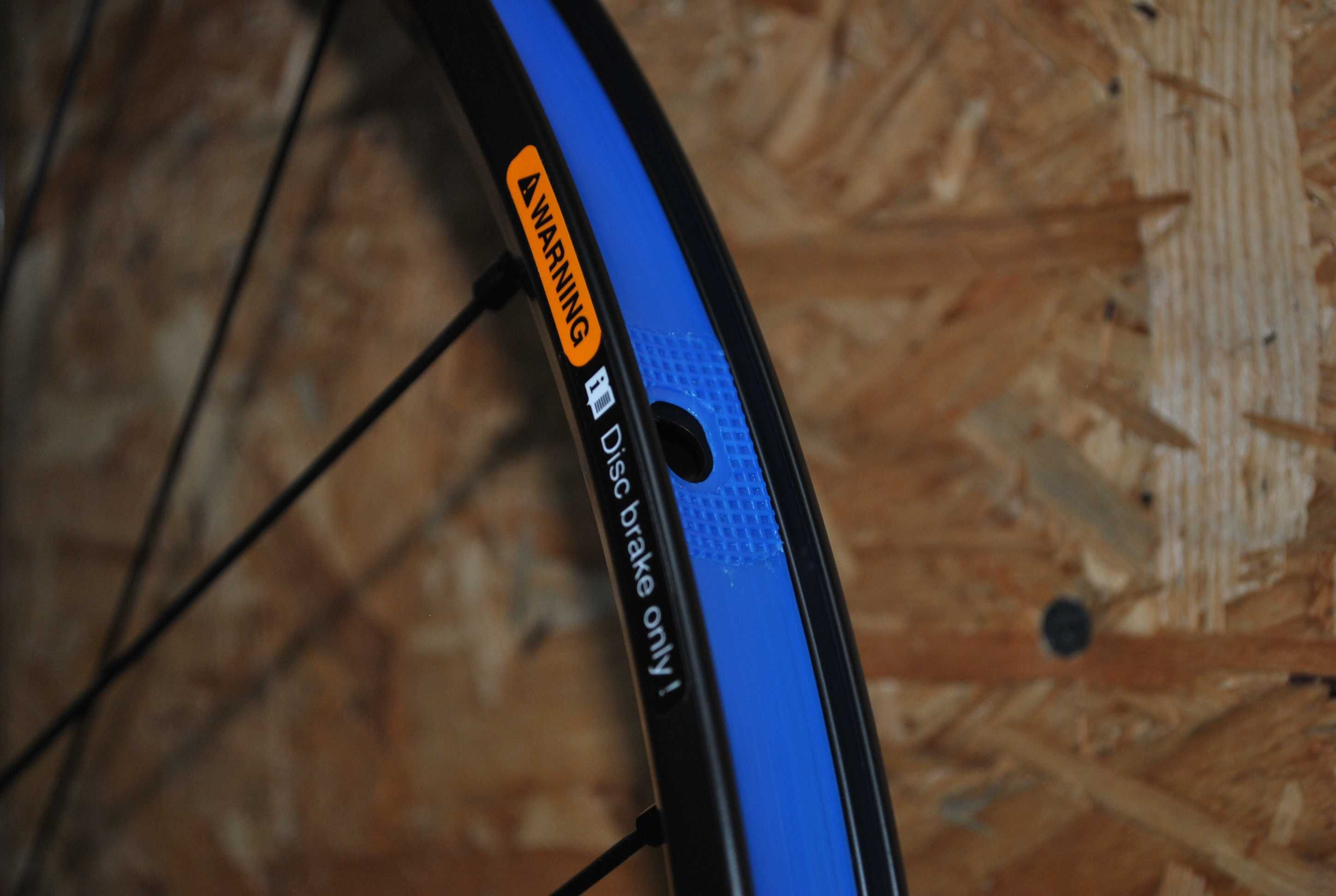 Kolo MTB Shimano WH-MT35 27,5" Przod OŚ 15MM 584x19c