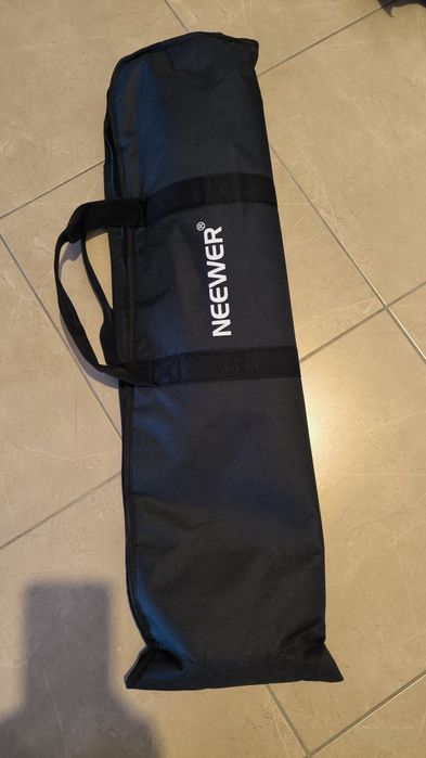 Tripé Neewer profissional novo