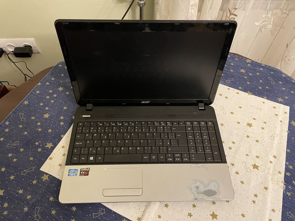 acer travelmate p253 i3-3120M ssd 120 ram 4 нова батарея