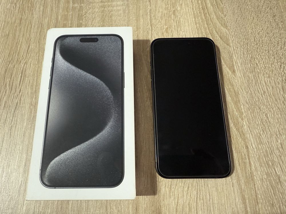 Iphone 15 pro max 256 gigas como novo sem riscos