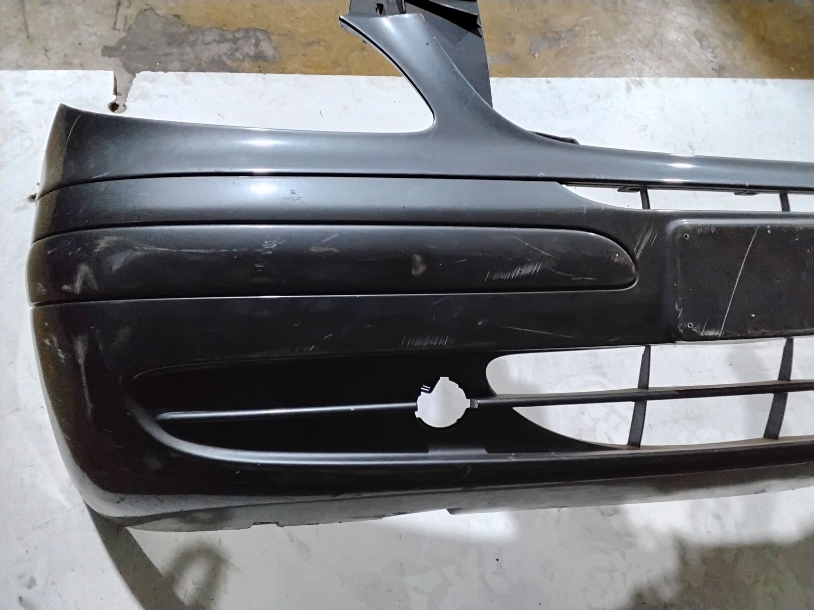 Parachoques mercedes vito frente 2010
