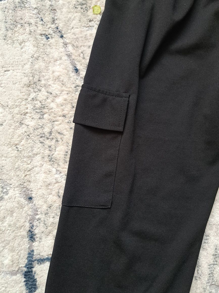 Spodnie czarne  rozmiar XL