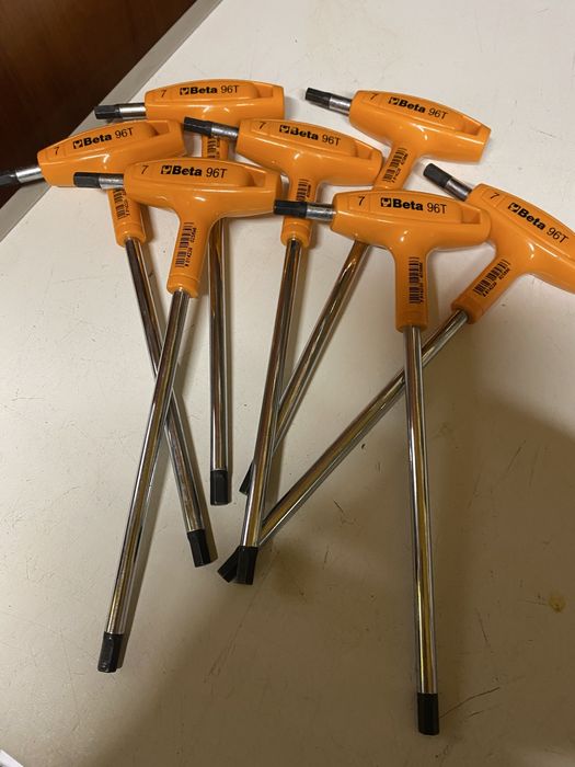 Klucz trzpieniowy imbusowy kątowy 7 mm z rękojeścią 96T Beta