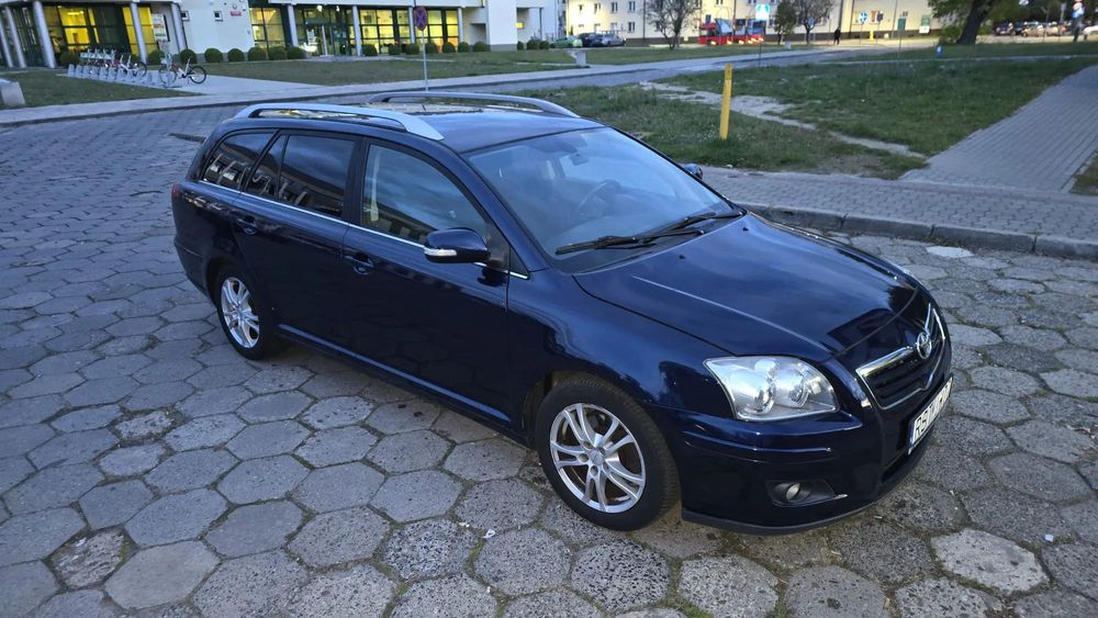 Toyota Avensis Toyota