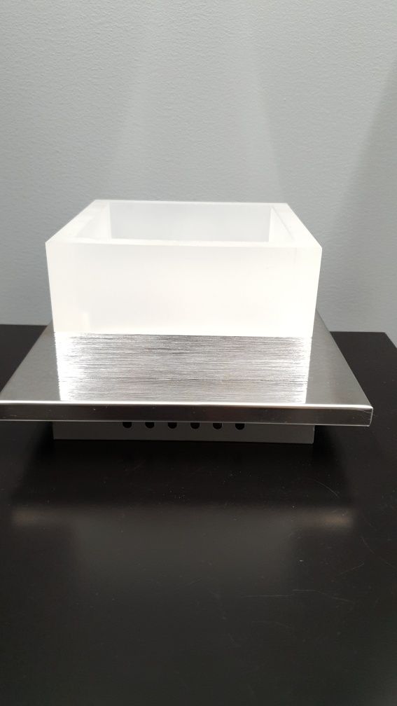 Lampa LED sufitowa oryginalny design