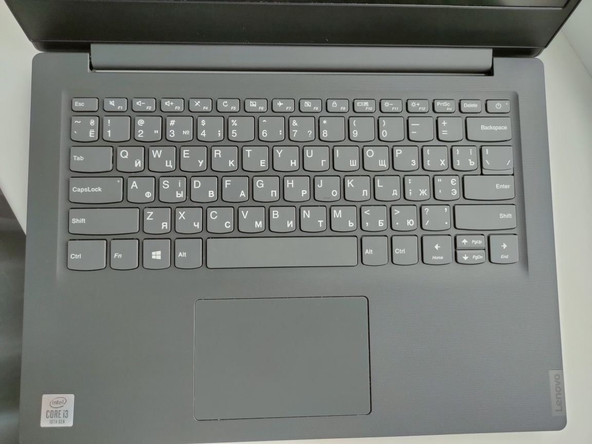 Ноутбук Lenovo V14-IIL
