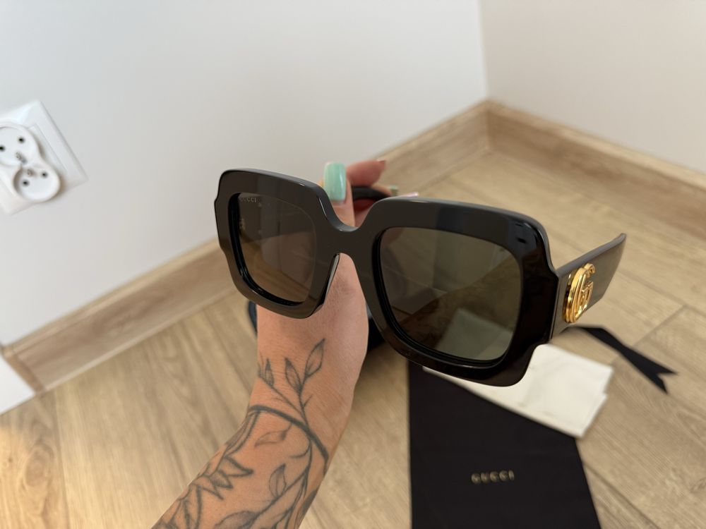Gucci okulary przeciwsłoneczne GG1547S