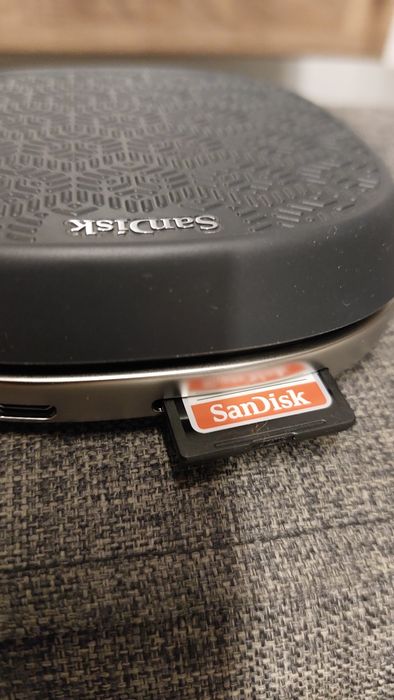 Dysk przenośny SanDisk do iPhone iXpand Base 128GB SDIB20N-128G-GN9