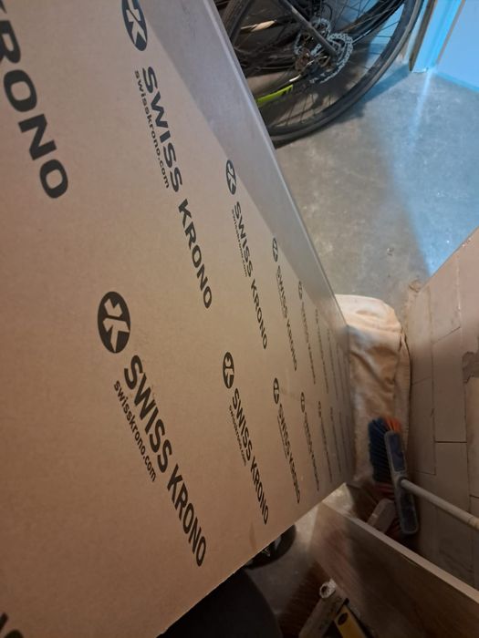 Blat w kolorze dąb pradawny Swiss Krono