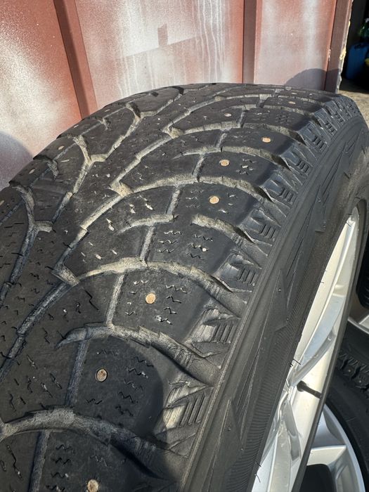 Диски оригинальные R17 5х114.3 / Зимняя резина hankook 225/60 R17