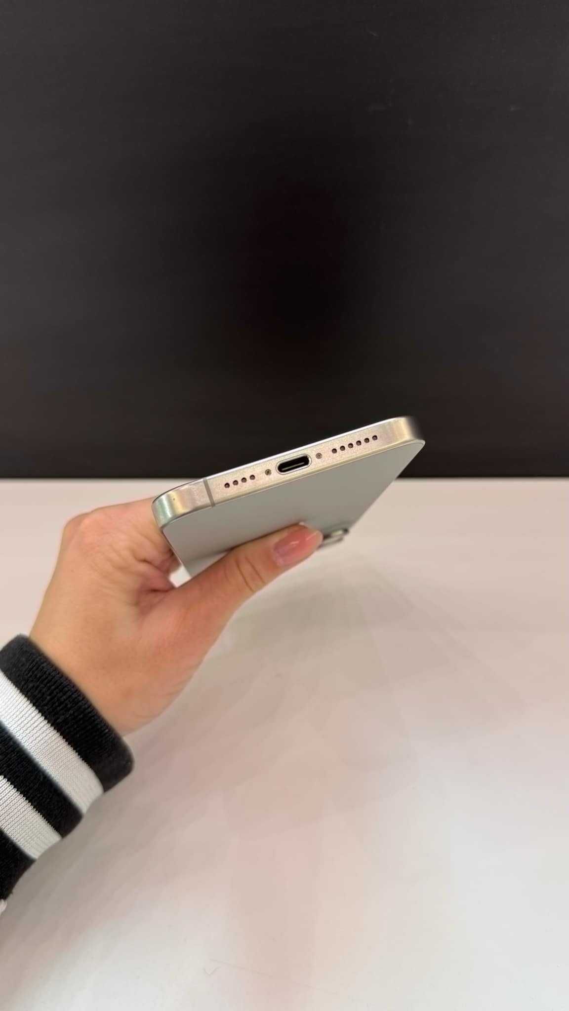 HIT/iPhone 15 Pro Max 256 GB/Gwarancja 24msc/PROMENADA