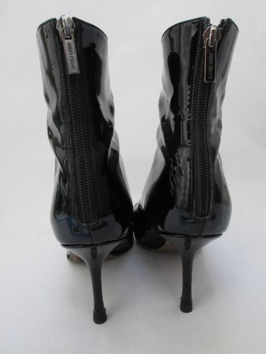 JIMMY CHOO lakierowane botki na szpilce r. 37,5