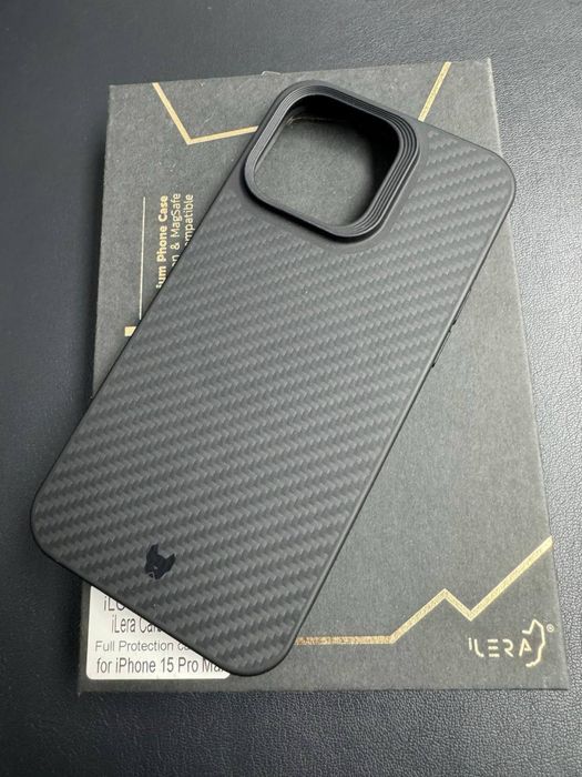 Продам чехол ilera Carbon iphone 15 pro max/ айфон 15 про макс карбон
