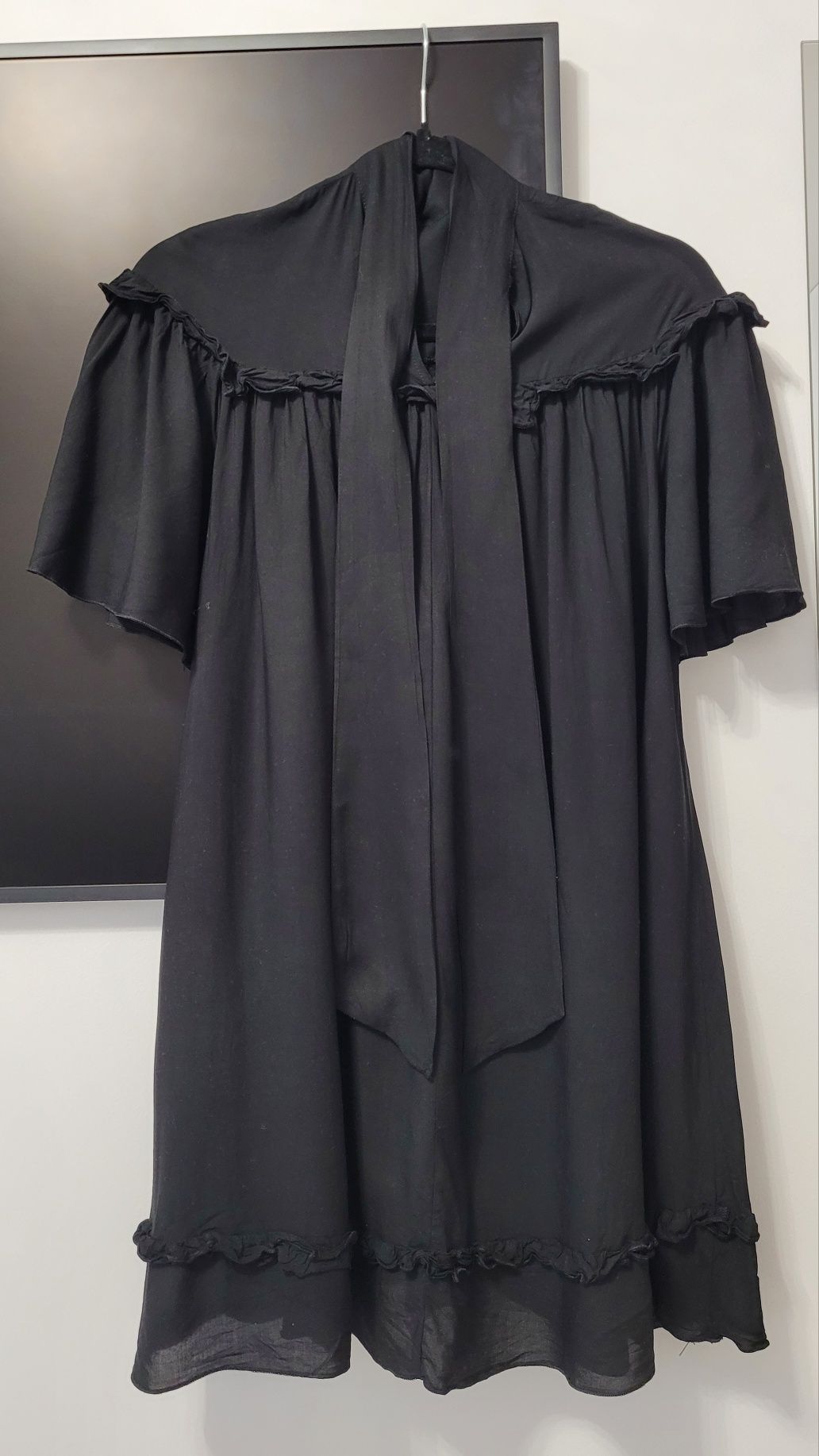 Czarna z wiskozy zwiewna z wiązaniem sukien tunika Tunic Marissa Gatta