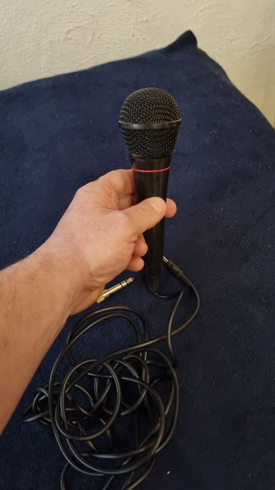 Mikrofon . COBY CM-P24