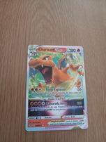 Carta pokemon charizard V-ASTRO