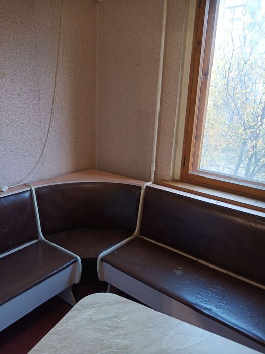 Продається м’який кухонний уголок