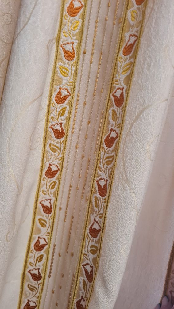 Cortinas e reposteiro de sala