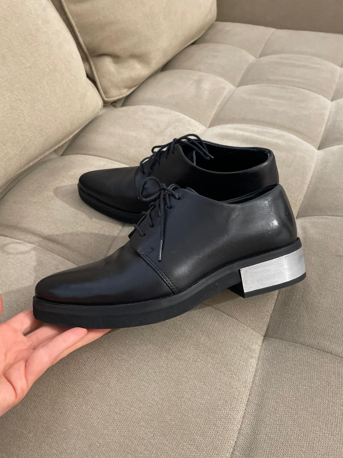 Sapatos de pele COS