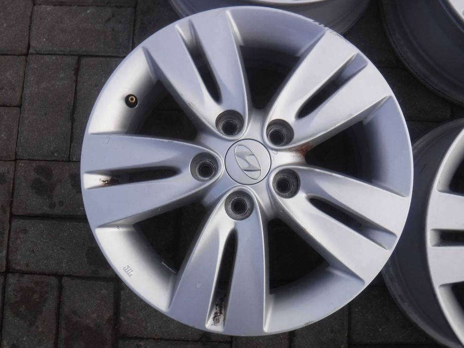 4x Alufelgi Hyundai 16" 6J ET51 5x114,3