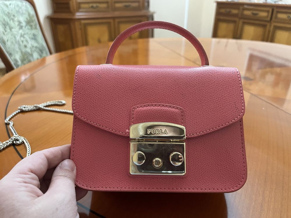 Furla Metropolis