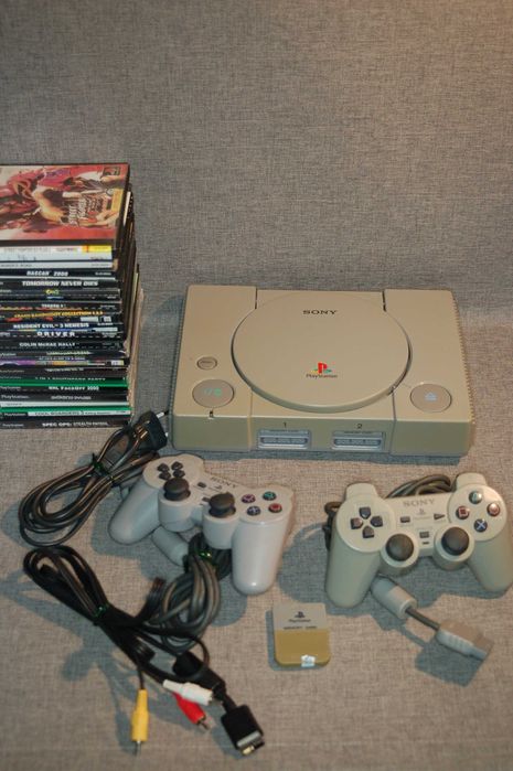 Konsola Playstation PSX PS1 SCPH-9002 zestaw gry 2 pady karta