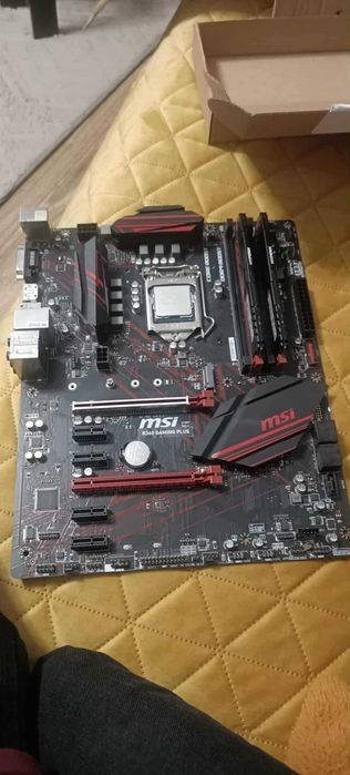 MSI B360 + INTEL I5-9600K + HYPERX 16GB RAM 2666 MHZ (do negocjacji)