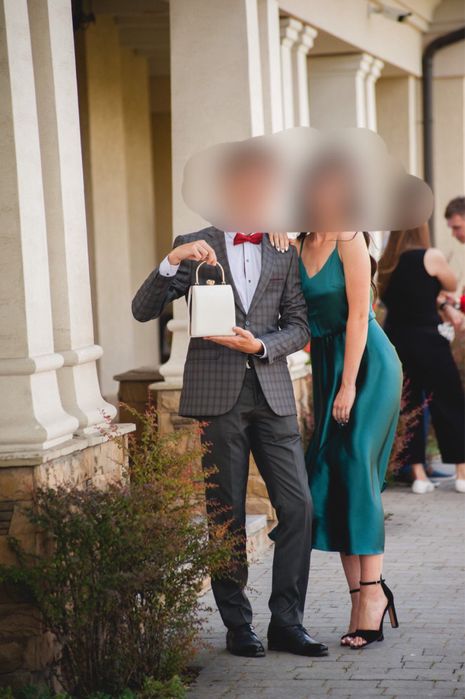 Класичний чоловічий костюм