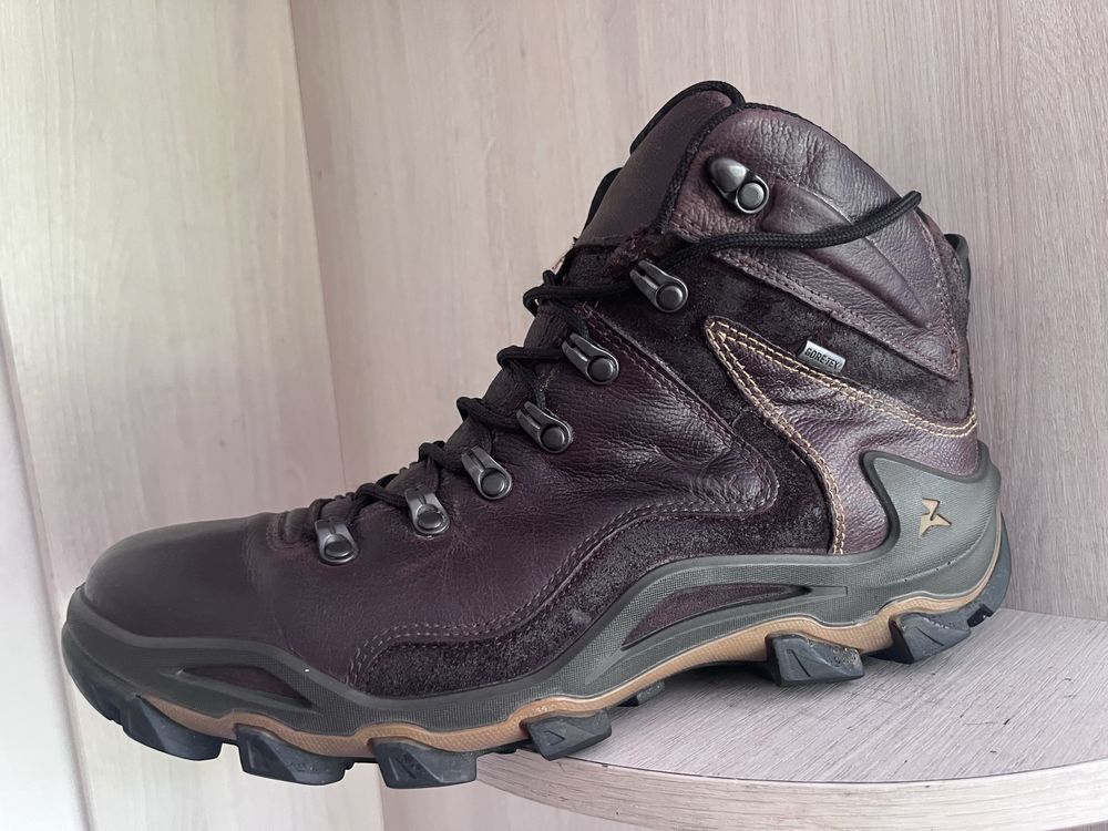 Трекенгові 44 розмір Ботінки Ecco gor-tex оригінал