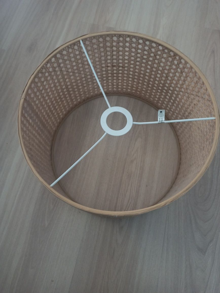 Abażur rattanowy
