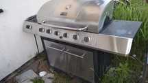 Sprzedam duży grill gazowy CharBroil Classic