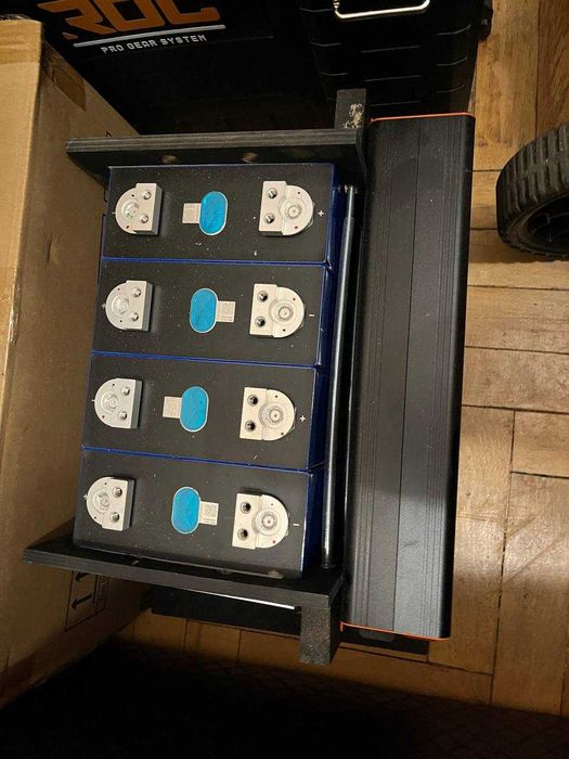 Набір для стягування lifepo4, можна встановити інвертором та БМС