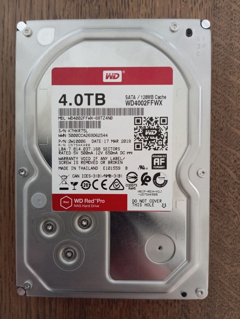 Жорсткий диск Western Digital 4.0 TB Sata / 128 MB WD4002FFWX червоний