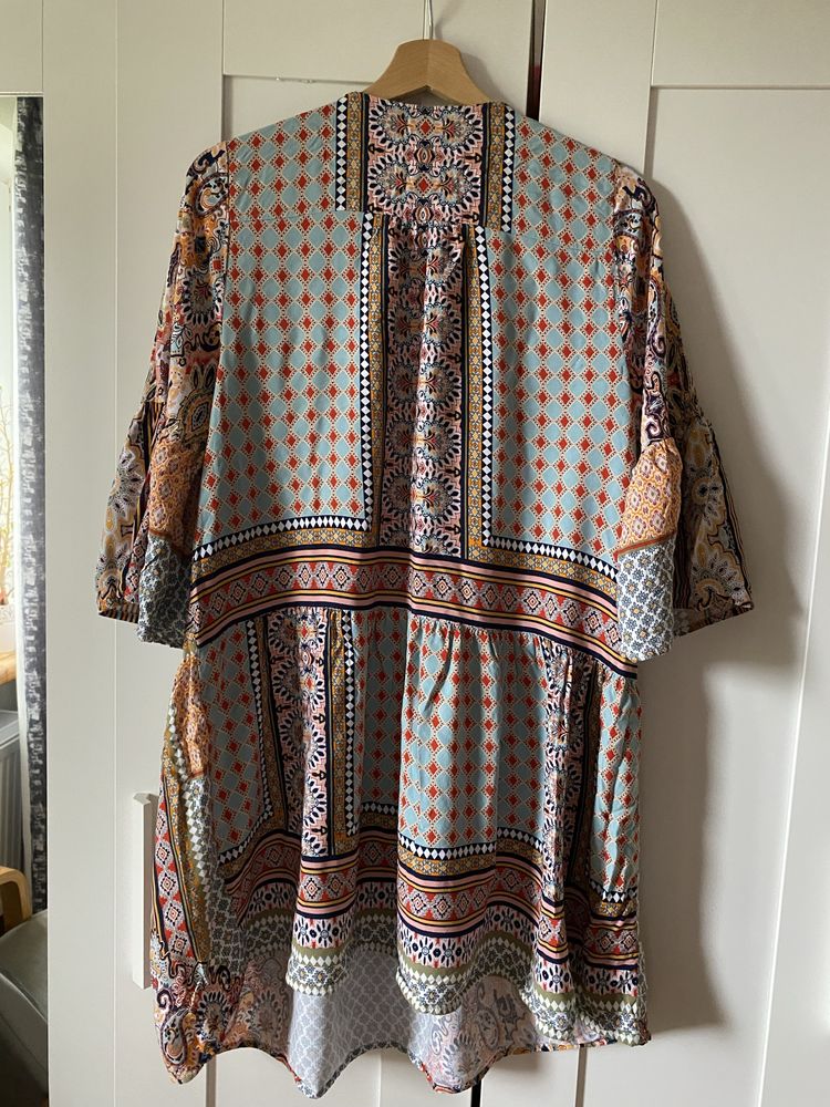Krótka kolorowa etniczna boho sukienka tunikowa TU 42