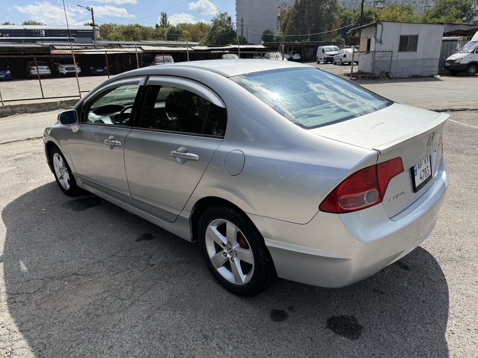 Продам Honda Civic VIII 1.8 акпп ГБО