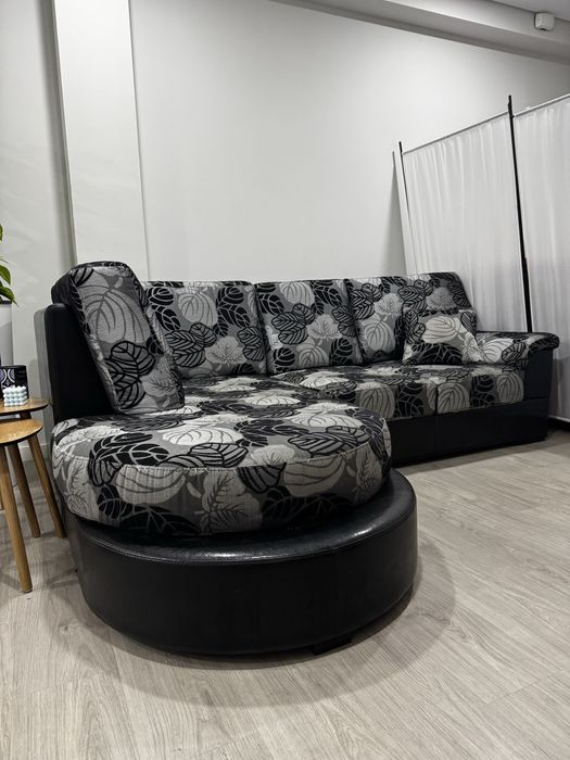 Sofá + 6 cadeiras - conjunto