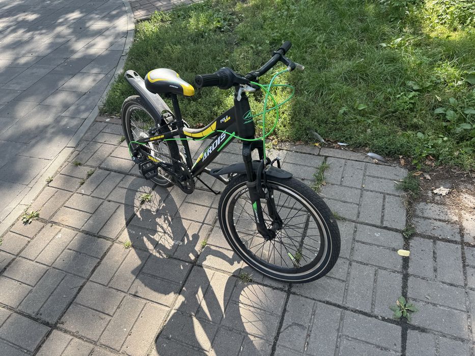 Дитячий велосипед.