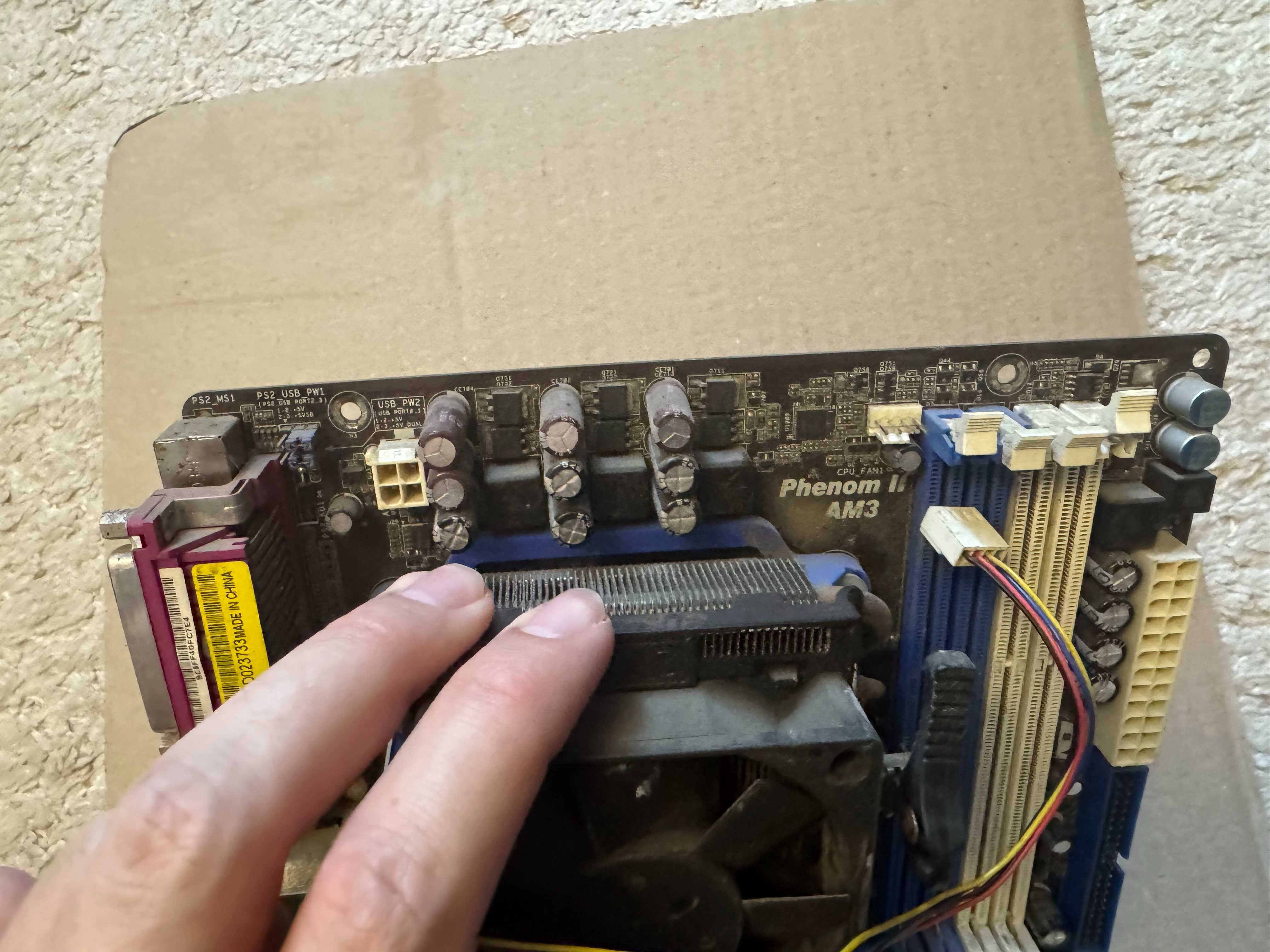 Материнская плата N68 GE3 UCC DDR 3 1600