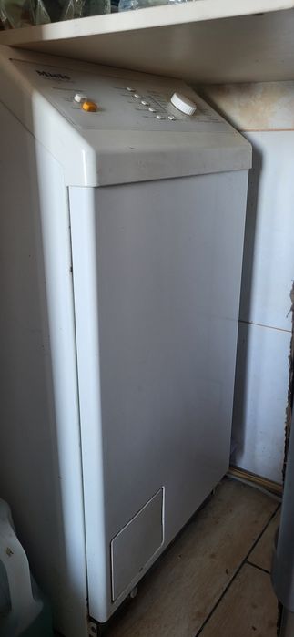 Продам стіральну машину Miеle.