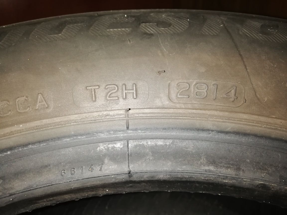 Komplet opon Bridgestone Blizzak 4 szt rozmiar 15 rok 2014