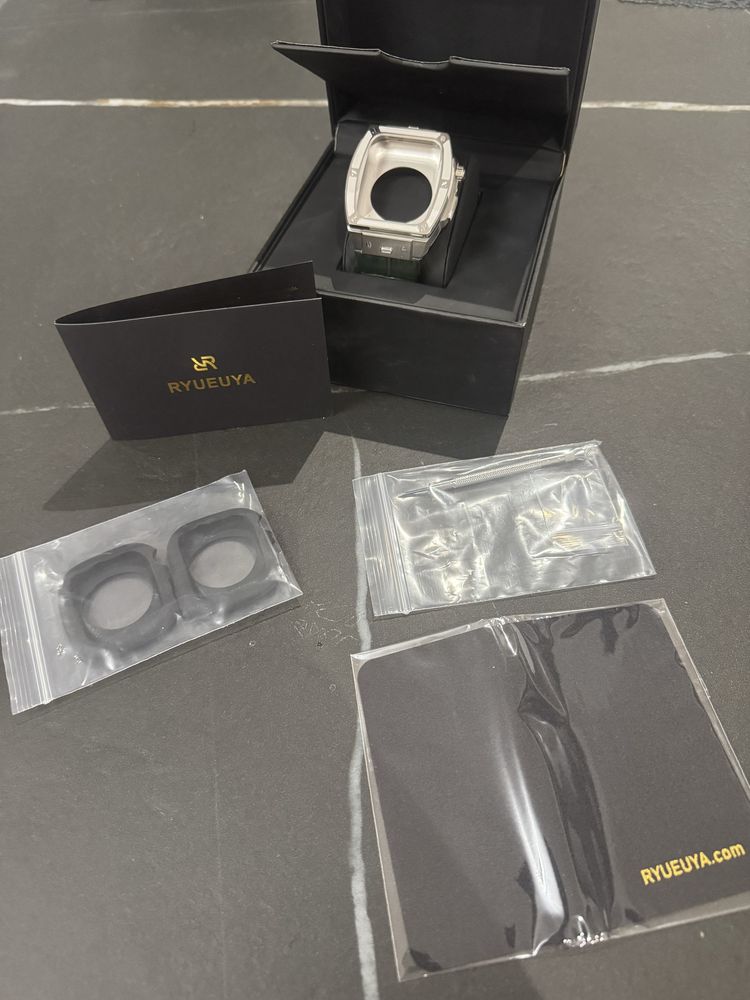 Etui + pasek RYUEUYA do Apple Watch 44mm