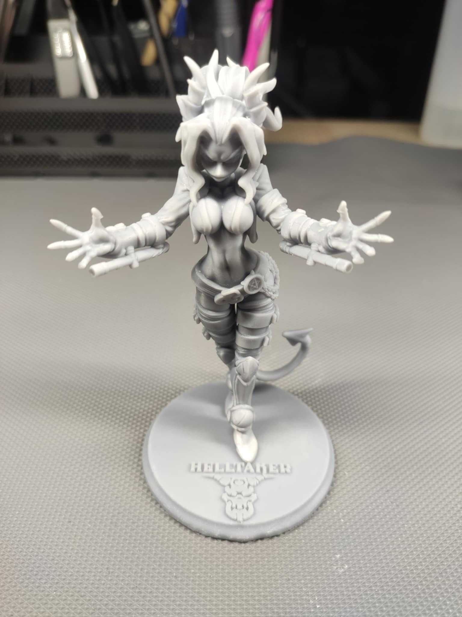 Figurki 3D z żywicy  anime, gry, filmy, seriale, planszówki, miniatury