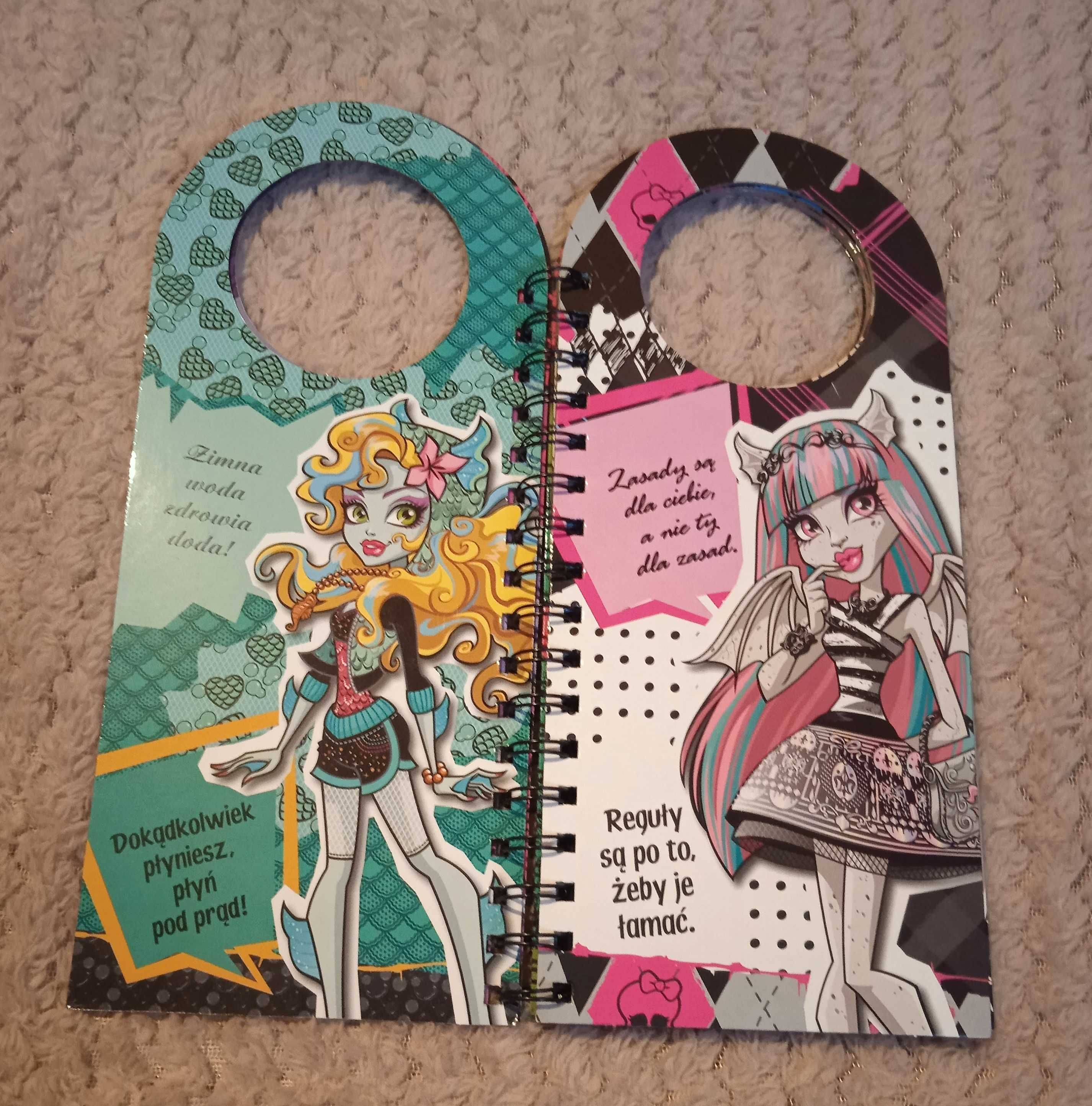 Monster High duże zawieszki na klamkę na drzwi 14 haseł