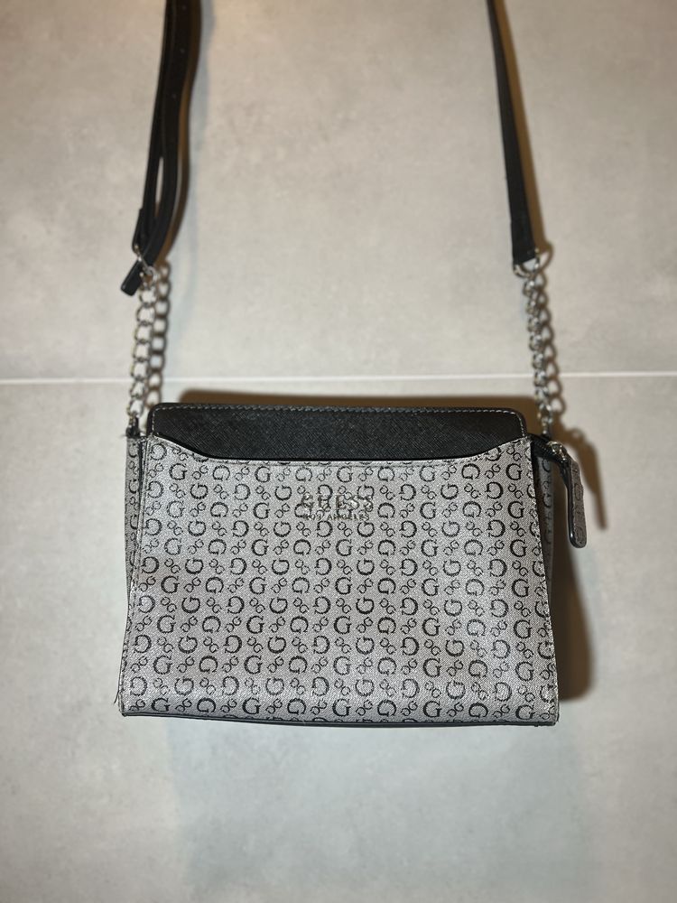 Elegancka torebka Guess
