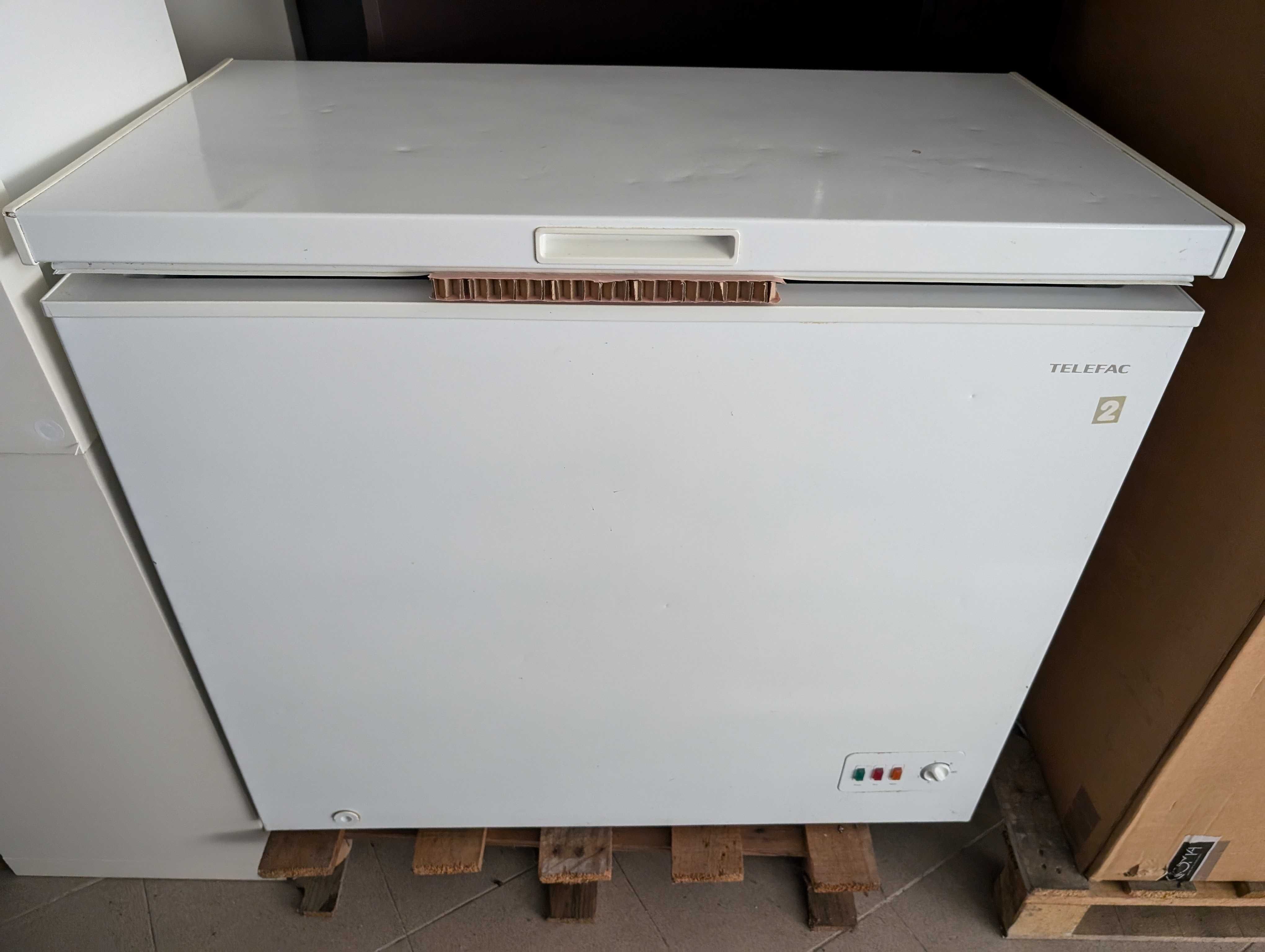 Arca Congeladora Telefac TCA258 - 203L A+