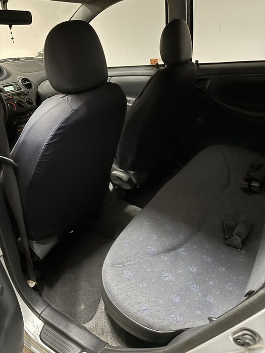 Toyota yaris 2002