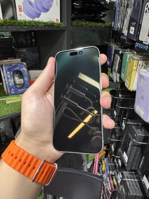 Б/У  Apple iPhone 15 Pro 128GB. White Titanium