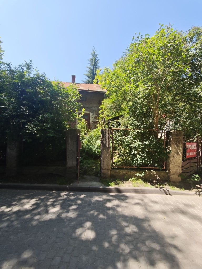 Продаж будинку у Львові по вул Сахарова 66